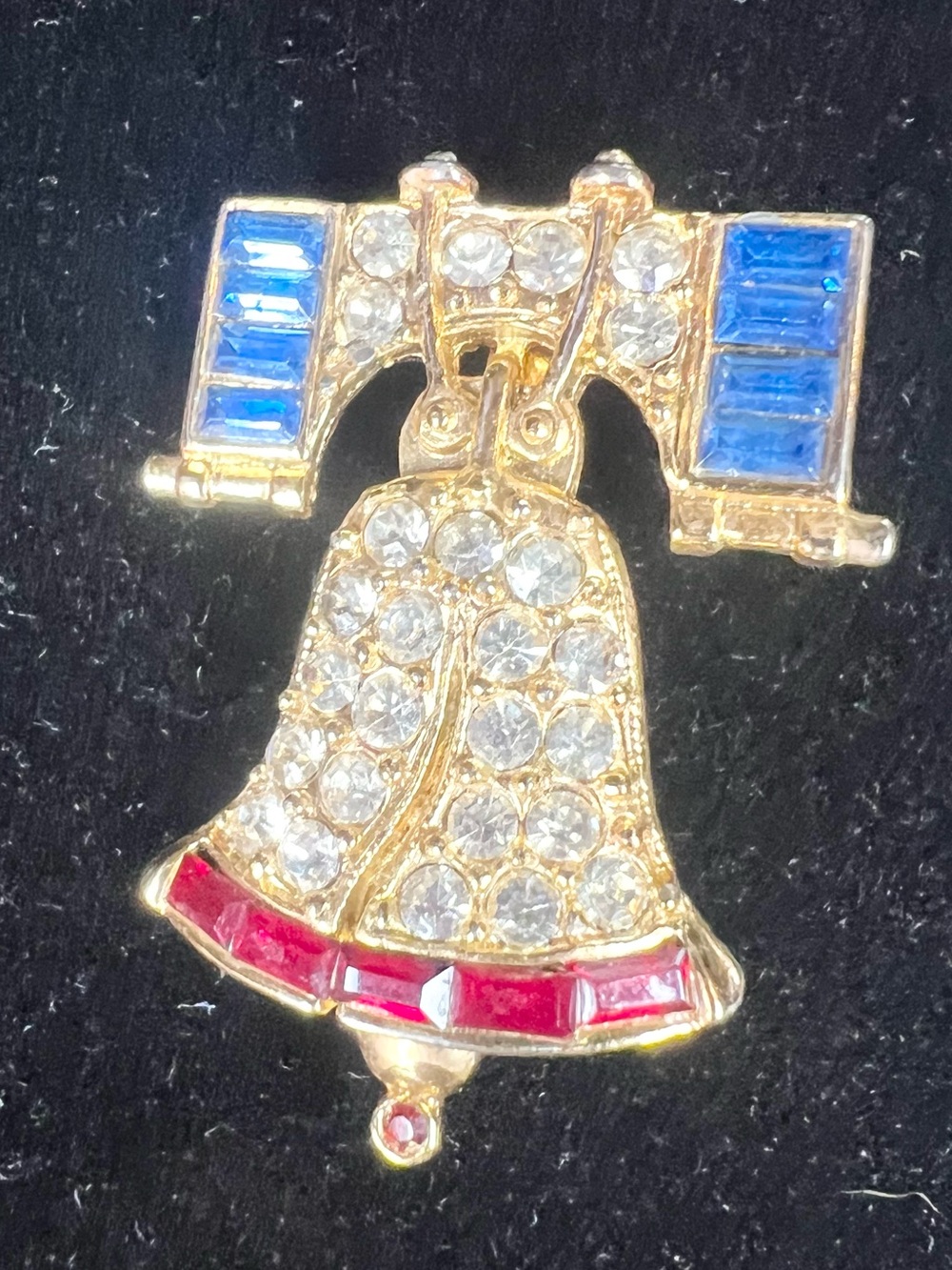 Vintage Patriotic Gold-Tone Liberty Bell Brooch w/ Clear, Blue & Red Stones USA